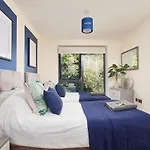 Luxury York Centre Apartment-Sleeps 6 With Parking