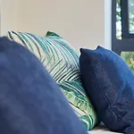 Luxury York Centre Apartment-Sleeps 6 With Parking