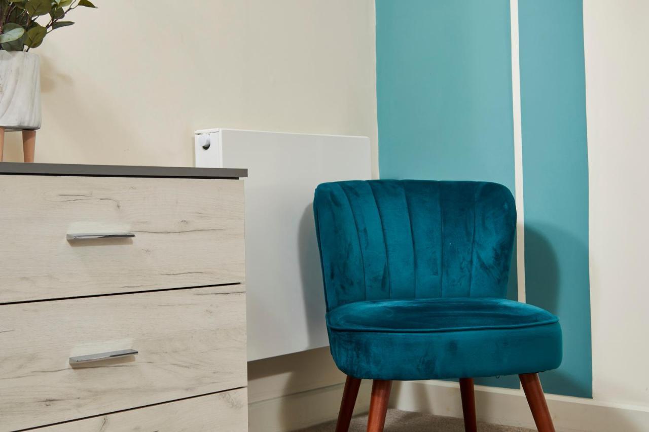 Luxury Centre Apartment-sleeps 6 With Parking
