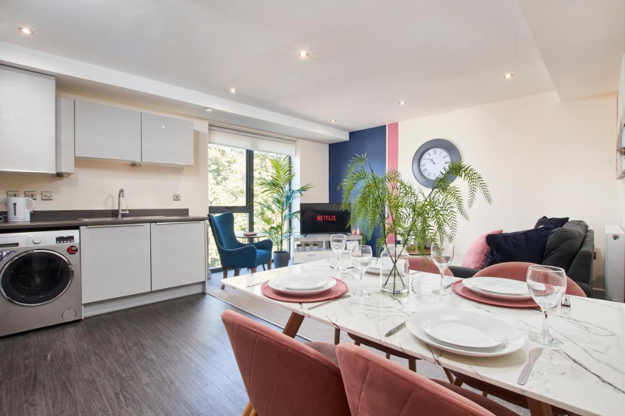 Luxury Centre Apartment-sleeps 6 With Parking York